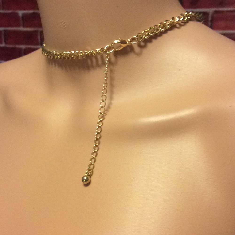 ⭐️Discount Shipping⭐️2X HP Necklace & Earring Set - Picture 4 of 6